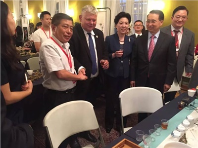 向世界展示中國非遺文化，湘益茯茶亮相湖南波蘭、捷克非遺交流周